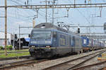 Doppeltraktion, mit den BLS Loks 465 010-7 und 465 014-9 durchfahren den Bahnhof Pratteln. Die Aufnahme stammt vom 31.05.2018.