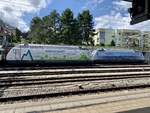 Die Re 465 008  Patenschaft Berggemeinden  und die Re 465 016  Stockhorn  am 23.8.20 beim Bahnhof Spiez abgestellt.