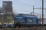 Re 465 003-2 wird nach der Ankunft beim Bahnhof Pratteln in der Abstellanlage abgestellt.