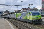 465 001 und 475 016 bei der Durchfahrt in Brugg AG auf dem Weg nach Singen (D) am 18.03.2021.