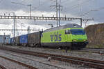 Re 465 009-9 durchfährt den Bahnhof Pratteln. Die Aufnahme stammt vom 05.11.2021.