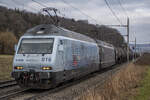 Re 465 016 und 017 sind am 11.01.2022 aus der Ostschweiz kommend in Richtung Basel unterwegs, aufgenommen bei Villnachern AG.