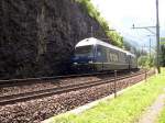 Berner Oberland 2007 - In Richtung Sden fahren die beiden BLS Re 465 014 und 015 am 25.07.2007 in der Nhe des Frtenviadukts an der Ltschberg-Nordrampe.