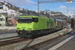 Von Spiez kommend, treft BLS 465 018 mit der umspurbarer MOB-Golden Pass Expresss in Zweisimmen ein am 1.