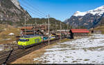 BLS Re 465 002 & 001 / Kandersteg, 27, Januar 2024<br>
BLS Autoverlad Kandersteg - Goppenstein<br>
Der erste der revidierten Autozüge ist im Einsatz. Aktuell noch mit einer Re 465 an beiden Enden, schon bald mit einem umgebauten Steuerwagen ex RBDe 566 II.