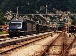 465 007-3 der BLS mit IC Interlaken-Ost-Bern auf Bahnhof Interlaken-West am 18-07-1995.