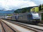 bls - 465 014-9 zusammen mit der 465 002-4 vor Rolla im Bahnhof Spiez am 06.06.2009