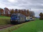 Re 465 018 am 5.11.05 mit einem Sonderzug in Lommiswil