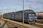 Drei BLS Re 465 Lok's mit den Betriebsnummern 465 009 - 9 und 465 007 - 3 und 465 013 - 1 auf einem Abstellgleis beim Badischen Bahnhof in Basel.