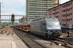 Re 465 002-4  Gornergrat  am 14.05.2015 bei der Durchfahrt mit einem Autozug nach Lahr (Schwarzw) aus Richtung Olten gen Weil am Rhein in Pratteln.