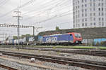 Re 474 003-1 durchfährt den Bahnhof Pratteln. Die Aufnahme stammt vom 22.10.2019.