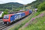 474 015 legt sich auf dem Weg in den Süden in die Kurven in Villnachern AG (CH), aufgenommen am 05.06.2020.