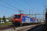 Doppeltraktion, mit den Loks 474 009-8 und 474 003-1 durchfährt den Bahnhof Pratteln.