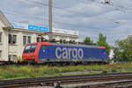 Re 474 017-1 durchfährt am 17.05.2023 den Bahnhof Pratteln.