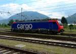 Die Re 474 018 bei einer Rangierfahrt in Domodossola am 02.09.2008.