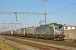 Siemens Vectron der BLS 475 415-6 durchfährt den Bahnhof Rheinfelden.