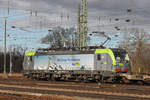 Siemens Vectron der BLS 475 401-6 durchfährt den badischen Bahnhof.