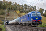 wrs 475 901 ist aus Arth-Goldau kommend bei einbrechender Dunkelheit bei Villnachern AG unterwegs in Richtung Basel, aufgenommen am Abend des 19.10.2021.