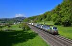 Re 475 412 + 186 109 mit einem KLV am 27.04.2022 bei Villnachern.