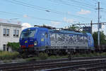 Siemens Vectron 475 902-3 der WRS durchfährt am 05.07.2022 den Bahnhof Pratteln.