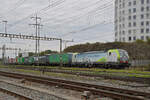 Siemens Vectron 475 415-6 der BLS durchfährt am 16.09.2024 den Bahnhof Pratteln.