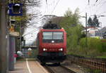 482 021-3 von SBB-Cargo kommt als Lokzug aus Mönchengladbach-Hbf nach Aachen-West  und fährt die Kohlscheider-Rampe hoch aus Richtung Herzogenrath und fährt durch Kohlscheid in Richtung Richterich,Laurensberg,Aachen-West. 
Aufgenommen von Bahnsteig 2 in Kohlscheid. 
Bei Wolken am Nachmittag vom 12.4.2017.  