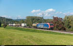 SBB Cargo International Re 482 008 mit einem infolge Rastatt-Sperre umgeleiteten UKV-Zug am 25. September 2017 bei Lottstetten.