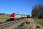 Re 482 042 mit einem Knickkesselzug am 25.02.2014 bei Vogl.