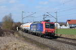 482 009 der SBB Cargo fährt am 24.03.2018 mit einem Gaskesselganzzug durch Westerstetten Richtung Ulm.