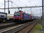 SBB - Loks 482 026-2 mit 482 017-1 unterwegs im Bahnhof Prattelen am 17.05.2018