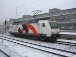 Am 28.12.2005 konnte ich 482 009 bei einem Schneesturm in Regensburg ablichten.