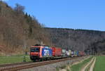 Re 482 024-7 mit dem DGS 44695 (Köln Eifeltor-Schaffhausen PB) in Grünholz 6.4.20