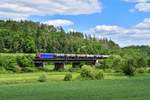 Re 482 011 mit einem Kesselzug am 27.05.2020 bei Dietfurt.