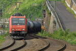 482 000 mit Kesselwagenzug am 28.06.2024 bei Boppard / Rhein