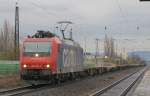 482 021-3 der SBB-Cargo fhrt mit ihrem Gterzug durch den Bahnhof Ladenburg Richtung Mannheim-Friedrichsfeld. 27.03.2008