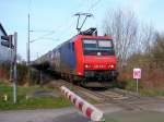 482 019-7 vor dem lpendel Rostock Seehafen-Stendell.