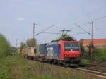 482 023-9 mit einem kurzen Containerzug am 26.04.2008 in Hannover an der GUB