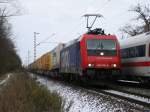 482 048 mit einem Gterzug am 23.11.2008 in Haar (bei Mnchen).