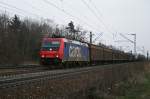 482 043 mit einem Gterzug am 05.04.2009 in Haar (bei Mnchen).