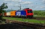 482 043-7 der SBB Cargo bei Signalhalt in Eschwege West.