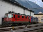 Die Re 4/4 11246 und die Re 482 011 am 02.07.2009 abgestellt in Erstfeld.