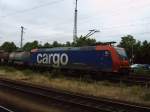 Diese Re482 der SBB durchfhrt am 11.6.05 den Hauptbahnhof in Mannheim.