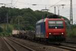 482 011-4 mit einem Containerzug in Kln West am 27.07.2010