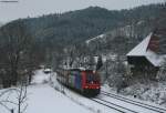 Re 482 035-3 und 022-1 mit dem DPE 9082(Basel Bad Bf-Singen) bei Gutach 27.11.10