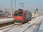 Bis nach Hamburg Altona kam am 18.Dezember 2010 Re 482 034 von SBB-Cargo.