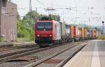 Hier nun die erste fr die SBB: 482 000-7 mit Aufliegern in Richtung Sden.