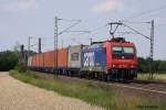 482 036 mit einem COnatinerzug am 12.07.2011 in Elze.