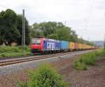 482 033-8 mit Containerzug in Fahrtrichtung Sden.