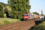 In Leutesdorf am Rhein kam mir in den Abendstunden des 02.06.2011 die 482 031-2 vor die Linse.