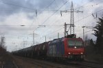 SBB Cargo 482 027 am 24.12.11 mit einem Kesselzug von Gelsenkirchen-Bismarck nach Basel bei der Durchfahrt durch Ratingen-Lintorf.
Gru an den Tf!